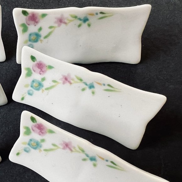 VINTAGE Lillian Vernon Set of 6 Floral Design Seating Place Card Holders EUC - Picture 1 of 7